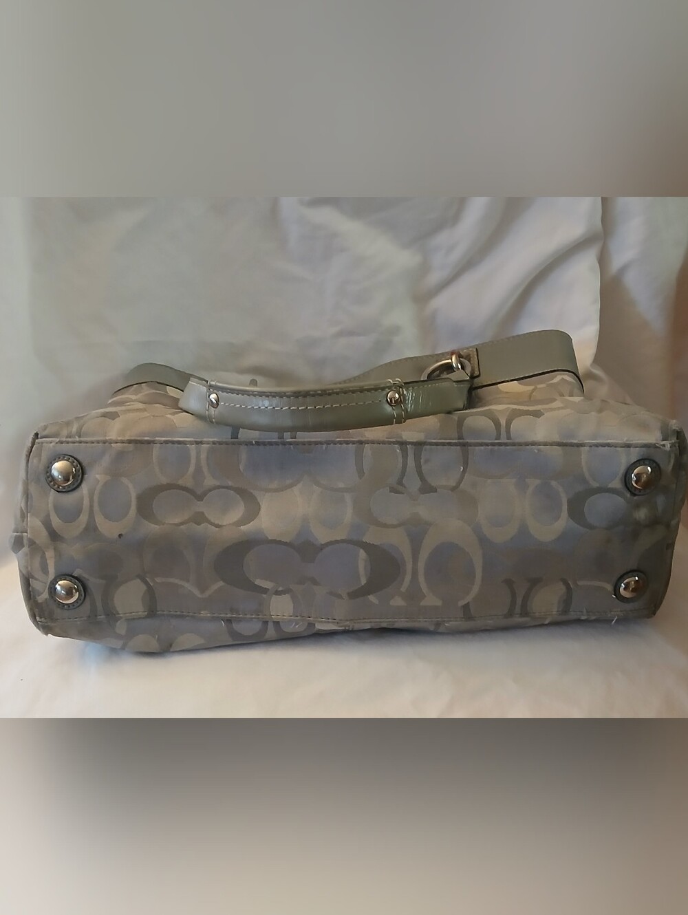Vintage Coach F15120 Penelope Signature line - Gray. Gently Used Good Condition - Picture 4 of 10